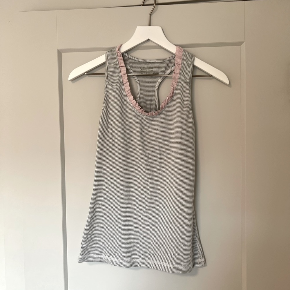 Albion fit ruffle tank top